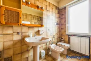 Suite con Bagno a Carpi Wi-Fi & Smart tv - Image 1