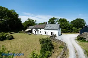 Welsh Border Escape- Perfect for families & groups - Image 3
