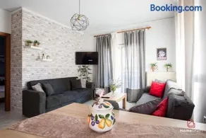 PK Luxury Apartment by Homebrain - Image 4