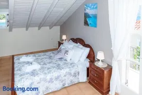 Captain's Quarters at Captains Guesthouse - Image 3