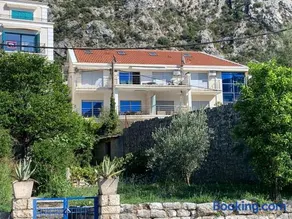 Min 4 nights Apartment with swimmingpool, seaview and large terrace, 1st floor min 2 pers - Image 4