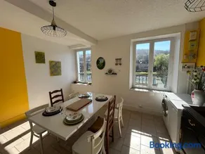 Bel appart relooké à l'esprit " Chic dans le pré" vue sur Meuse - Image 2