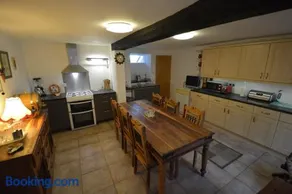 Pier Cottage - Image 2
