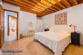 Villa Lindos - Image 4