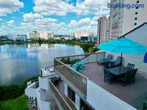 King Penthouse with Terrace Near Universal - Image 1