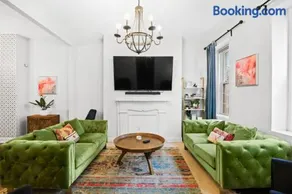 Cozy Pittsburgh Home with King Beds - short drive to all - Image 1