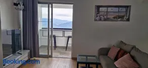 B661 SilverparkResort -walk up - Image 1