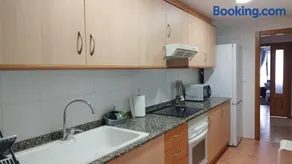 Apartamento muy bonito cerca de la Universidad - Image 5