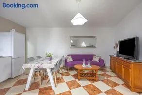 Apartamento El Cuervo - Image 2