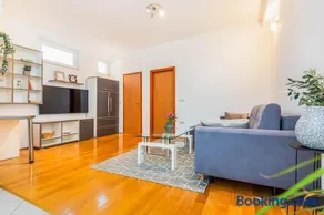 Beachfront apartment - Image 2