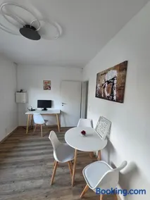 All-In Rhein-Main - Pool, Sauna & Workspace! - Image 4