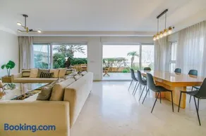 Marina Apartment by Olala Homes - Image 2