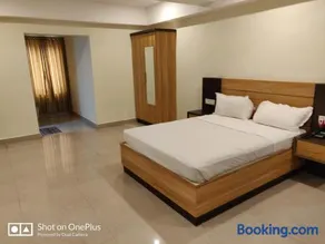 Hotel Sree Gokulam Apartments - Image 3