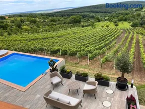 Edelin Wine House - Image 2