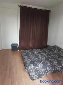 One bedroom flat with balcony - Image 3
