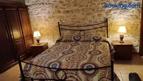 House Morro di Rasiglia - Image 3