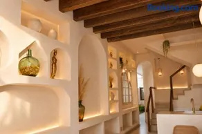 La Torre Málaga Suites - Image 3