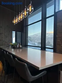 Pow Panorama - High standard Mountain home - Image 4