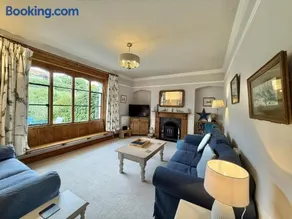 5 Belmont Terrace - Image 2