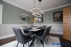 Penthouse at the White House near Edinburgh - Image 4