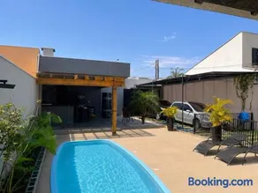 Espaço Domus lazer com piscina e churrasqueira em Arapongas - Image 1