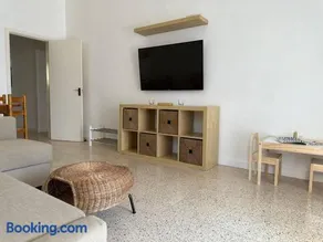Djamant - Family Friendly Maisonette - Image 3