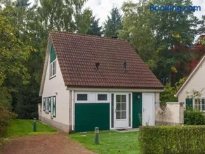 Holiday home with terrace & garden | Dogs allowed - Image 1