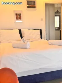 Cozy 1-Bedroom Apartment - Image 3