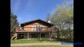 Beautiful Windham Chalet 2 minutes to the Mountain - Image 2