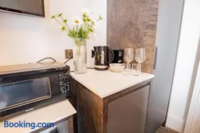 Cosy Harbour Retreat - Howth - Image 2
