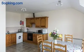 Atlantic Point Sea View Apartment - Image 5
