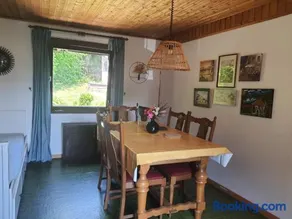 Cozy Wooden Home or Cabin in the Odenwald, Garden, Hiking Trails, Free Parking - Image 3