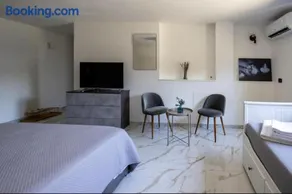 Bea's Room - Image 3