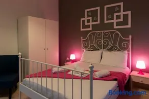 Electra Apartments & Studios 2 - Image 3