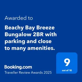 Beachy Bay Breeze Bungalow 2BR with parking and close to many amenities. - Image 2