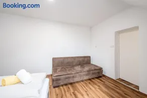 EasyStay Apartment - by myNests - Image 4