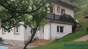 Beautiful House in Historic Location - Image 5