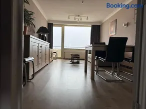 Luxe seaview appartment - Image 4