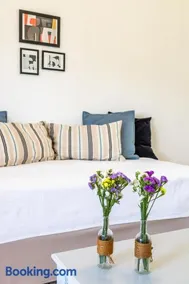 Lithos Apartments - Image 1