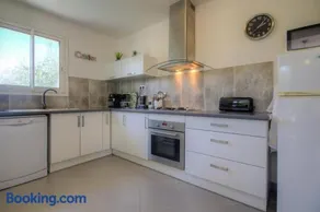 Appartement avec jardin, barbecue et terrasse | Vue jardin - Image 3