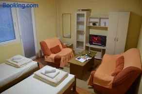 Dora Apartment - Image 3