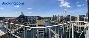 Luksuslejlighed på 7 sal med elevator, vestvendt altan og udsigt over havn og by - Image 2