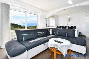 Apartman Lavanda sa bazenom i okućnicom 4* - Image 4