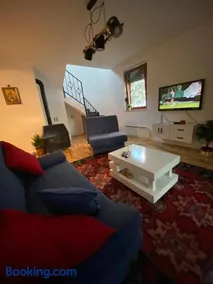 House Reko - Image 3