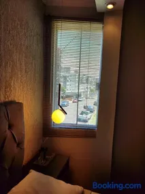 Lindo Por do Sol, Quarto casal com Banheiro privativo, casa compartilhado - Image 5