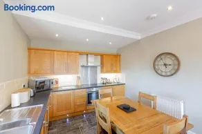 Rowan Tree Cottage with Hot Tub - Image 5