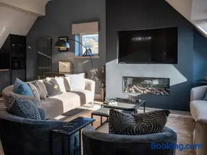 Arran Shores Luxury Shorefront Penthouse Suite 11 - Image 3