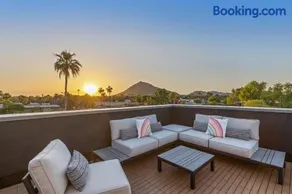 Perfect Friends Escape in Old Town Scottsdale with Resort Pool Access and Roof Deck! - Image 1
