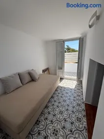 Flora's House - Image 2