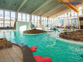 Premium apartment with loft in holiday park - Image 2
